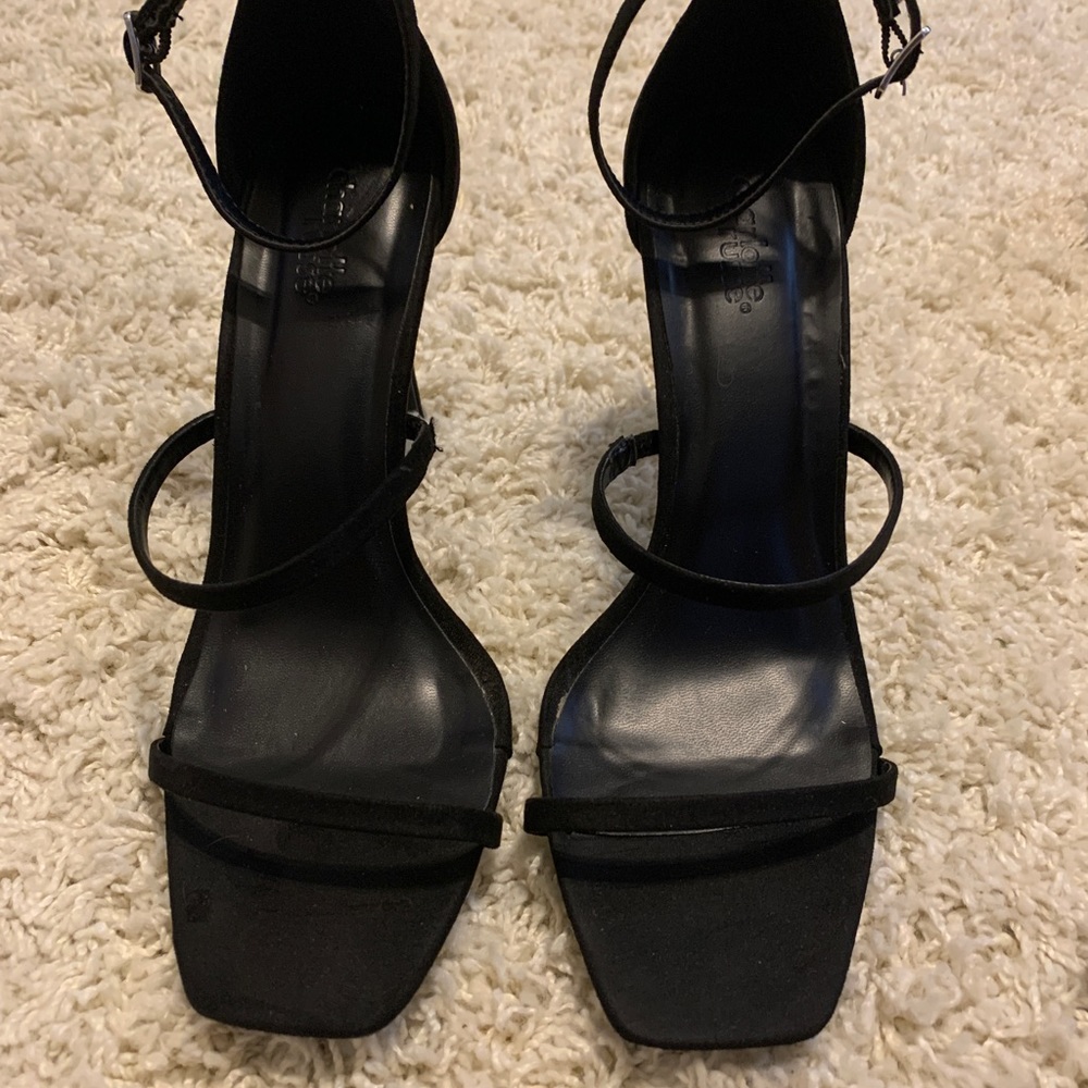 Black sandal heels